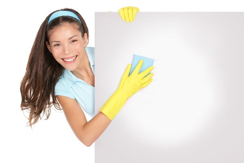 Carpet and rug odour treatment in an E11 flat or house